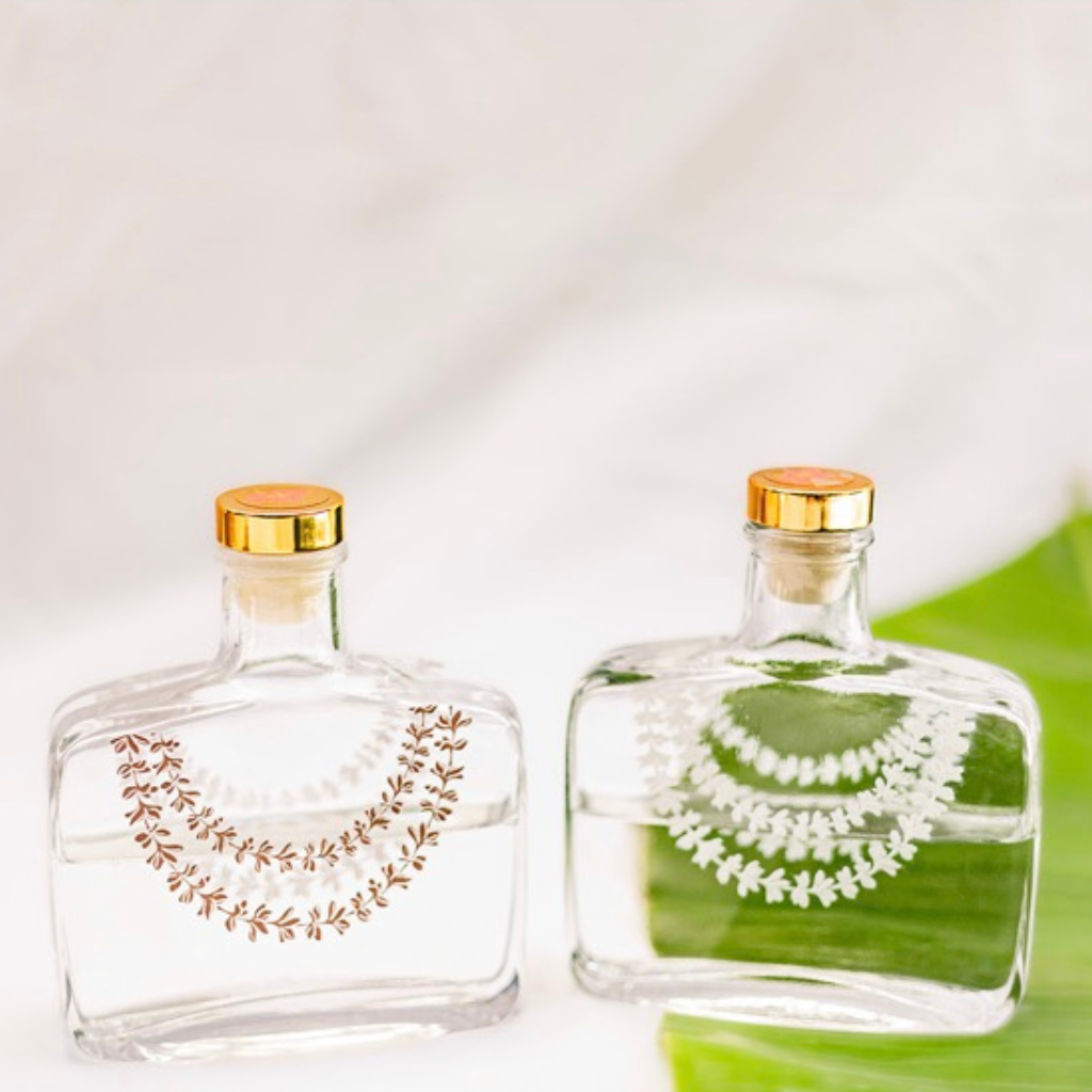 Luxury Lei Reed Diffuser in LIGHT BROWN